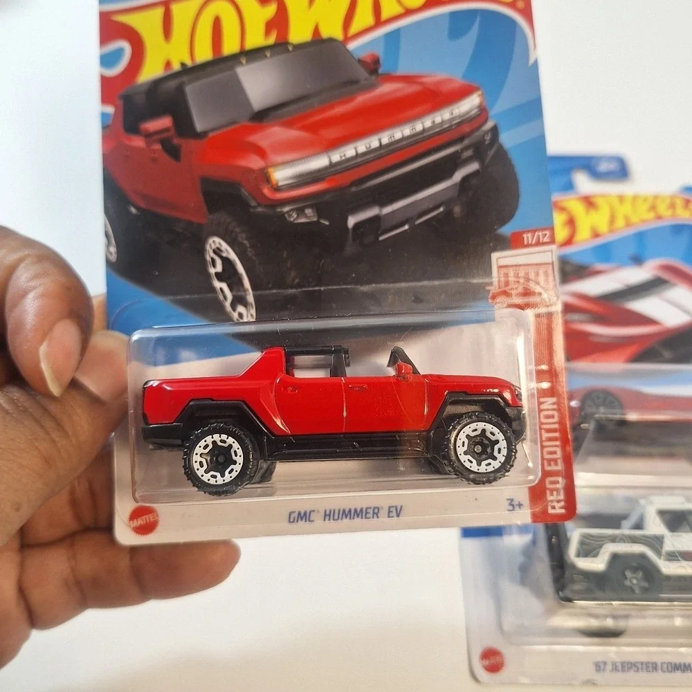 Hot Wheels Target Red Edition 6 Cars Cadillac/ Audi/ Hummer/‎ McLaren/ Charger